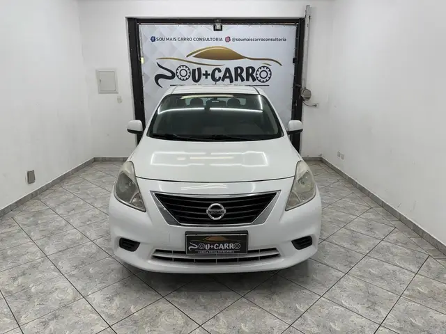 Carro Nissan Versa 2014 1.6 16V SV (Flex)