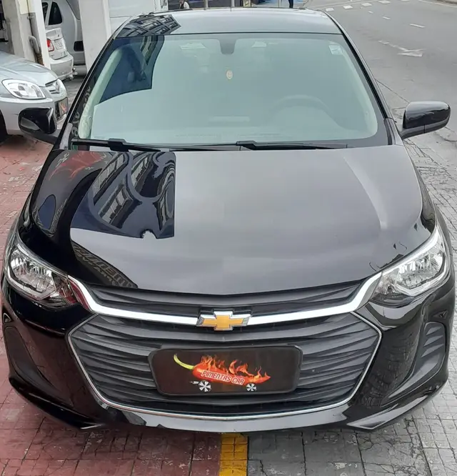 Carro Chevrolet Onix Plus 2020 1.0 LT (Flex)