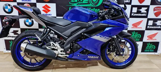Moto Yamaha YZF R15 2024 ABS