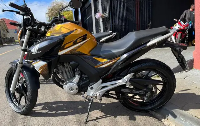 Moto Honda CB 250F Twister 2020 (CBS)