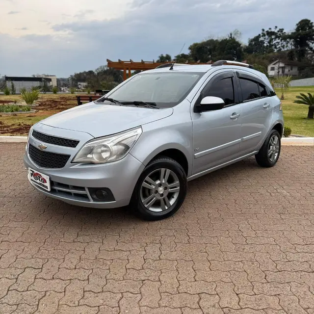 Carro Chevrolet Agile 2011 LTZ 1.4 8V (Flex)