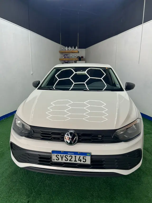 Carro Volkswagen Polo 2024 Track 1.0 Flex 12V 5p
