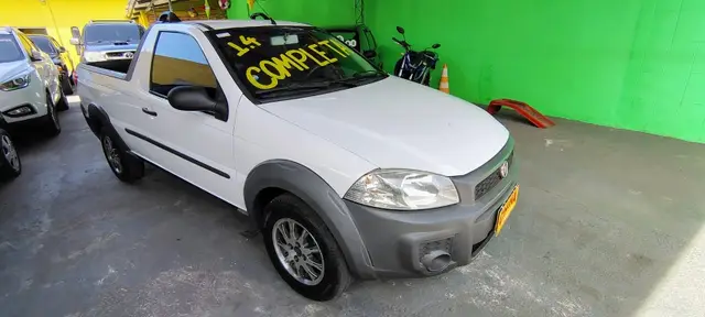 Carro Fiat Strada 2014 Working 1.4 (Flex)