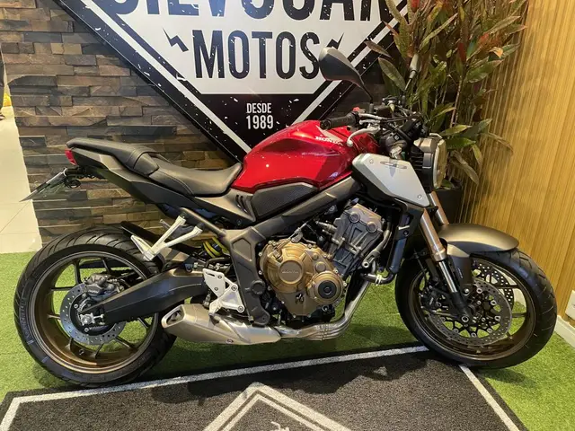 Moto Honda CB 650R 2023 (ABS)