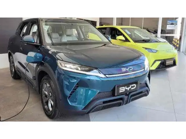 Carro BYD Yuan Plus 2025 EV