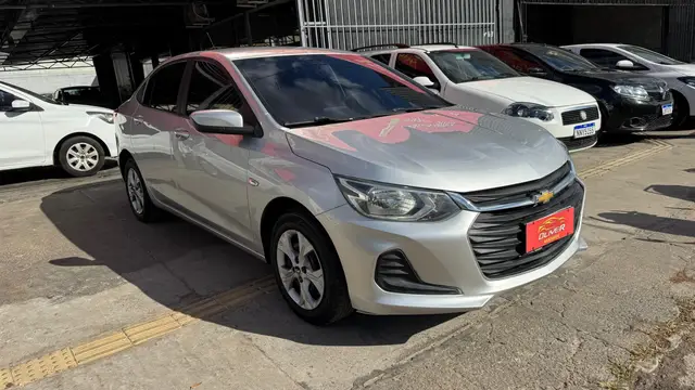 Carro Chevrolet Onix Plus 2020 1.0 LT (Flex)