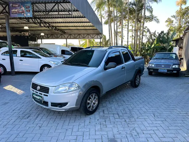 Carro Fiat Strada 2013 Working 1.4 (Flex) (Cabine Dupla)