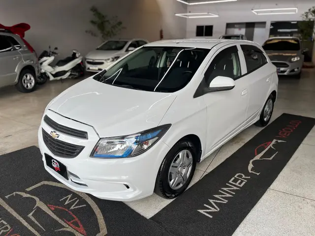 Carro Chevrolet Onix 2017 1.0 LT SPE/4