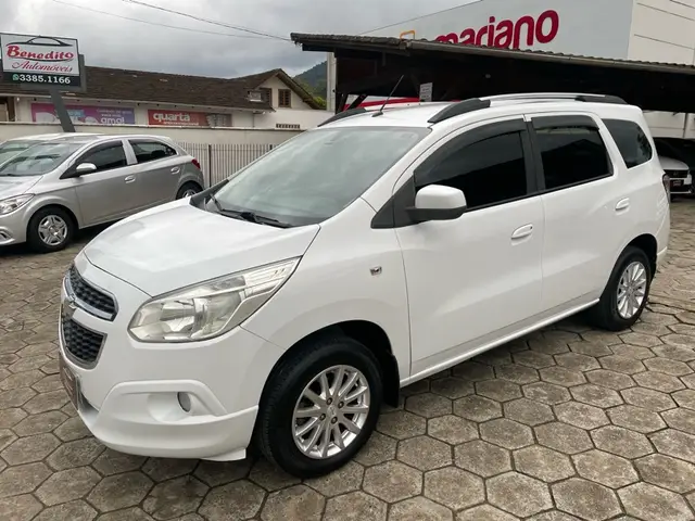 Carro Chevrolet Spin 2014 LT 5S 1.8 (Flex)