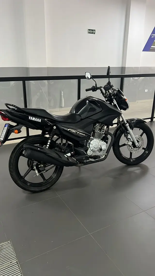 Moto Yamaha YBR 125i Factor 2023 UBS