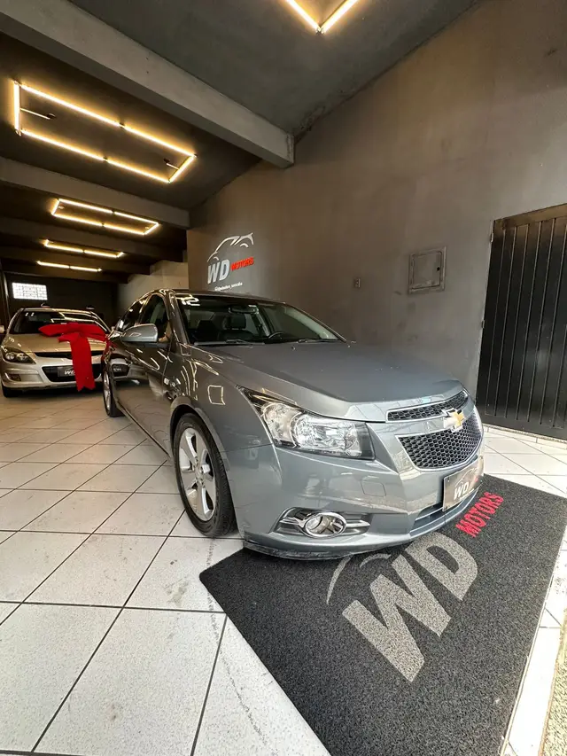 Carro Chevrolet Cruze 2012 LT 1.8 16V Ecotec (Flex)