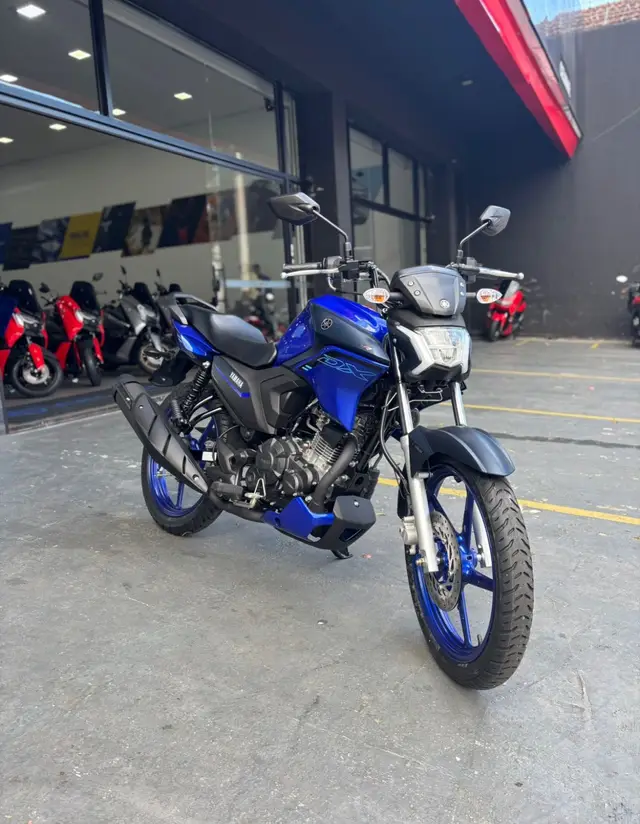 Moto Yamaha YBR 150 Factor 2025 DX