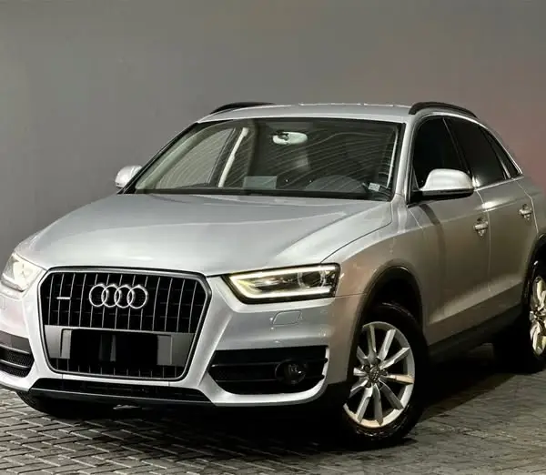 Carro Audi Q3 2015 2.0 TFSI Ambition S Tronic Quattro