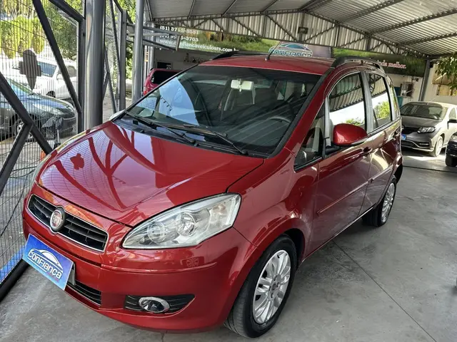 Carro Fiat Idea 2012 Attractive 1.4 8V (Flex)