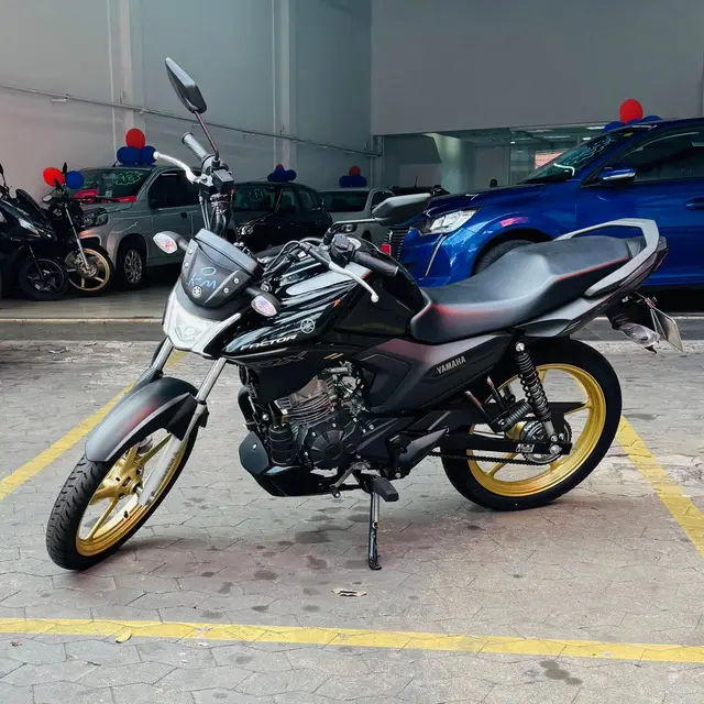 Moto Yamaha YBR 150 Factor 2025 DX