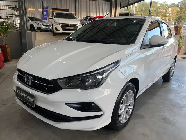 Carro Fiat Cronos 2022 Drive 1.3 S-Design (Flex)