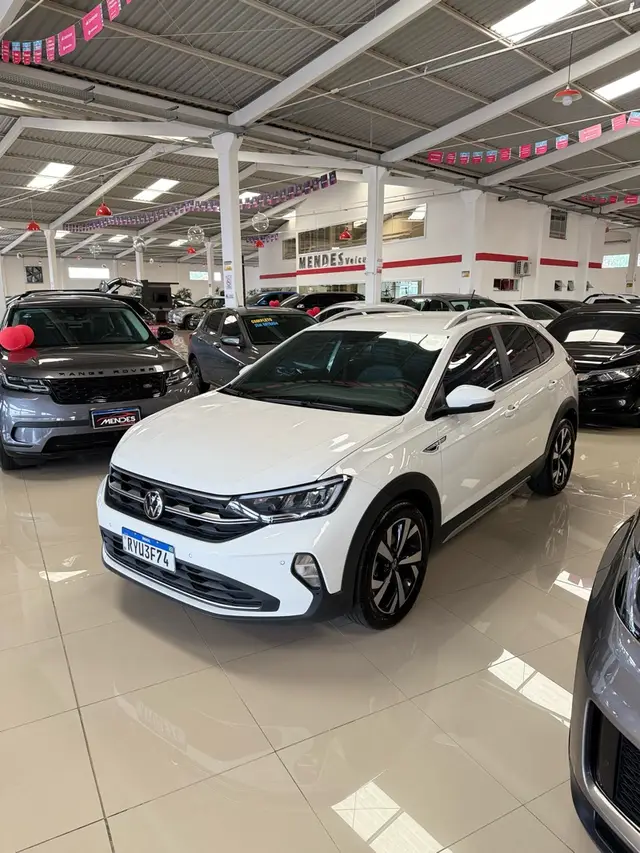 Carro Volkswagen Nivus 2024 Highline 200 TSI