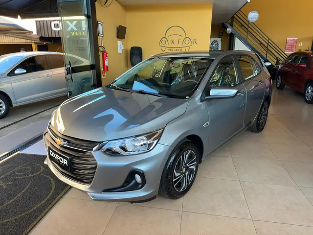 Carro Chevrolet Onix 2025 LT 1.0