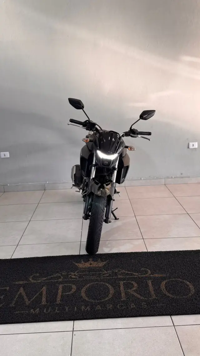 Moto Yamaha YS 250 Fazer 2023 ABS