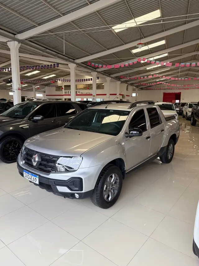 Carro Renault Oroch 2025 Intense 1.6 (Flex)