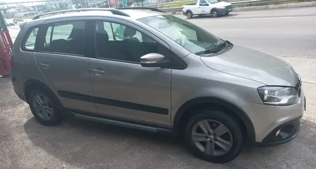 Carro Volkswagen SpaceCross 2012 1.6 8V (Flex)