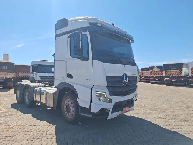 Caminhão Mercedes-Benz Actros 2022 Actros 2651 MP5 LS 6x4 2p (diesel)(E5)