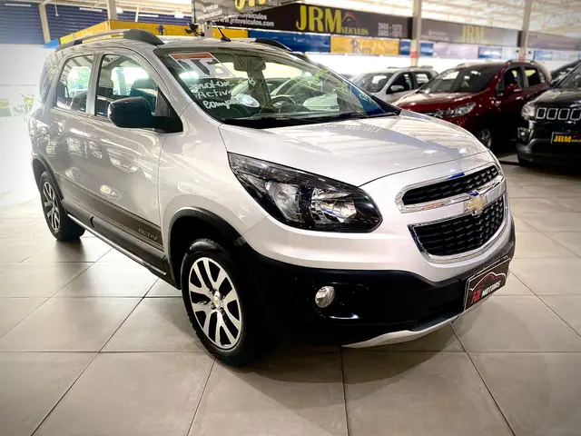Carro Chevrolet Spin 2016 Activ 1.8 (Flex) (Aut)