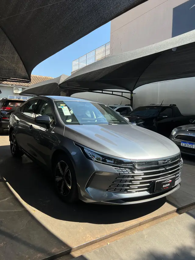 Carro BYD King 2025 DM-i GS