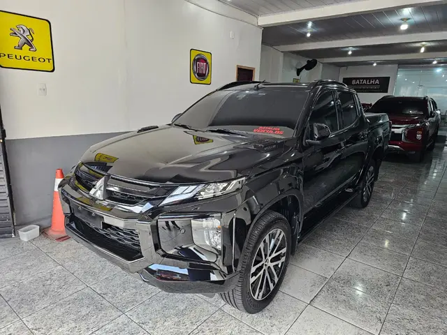 Carro Mitsubishi Triton 2026 HPE