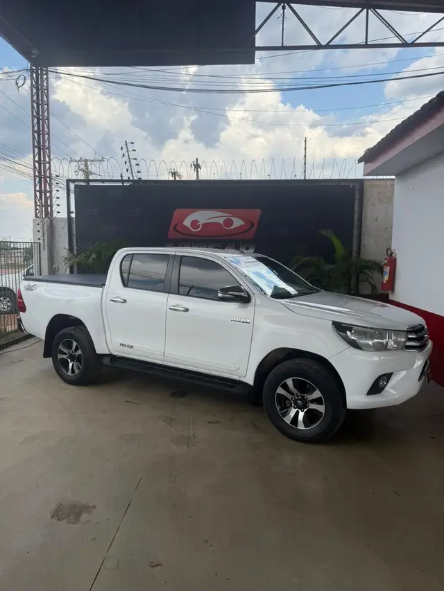 Carro Toyota Hilux Cabine Dupla 2016 Hilux 2.8 TDI STD CD 4x4