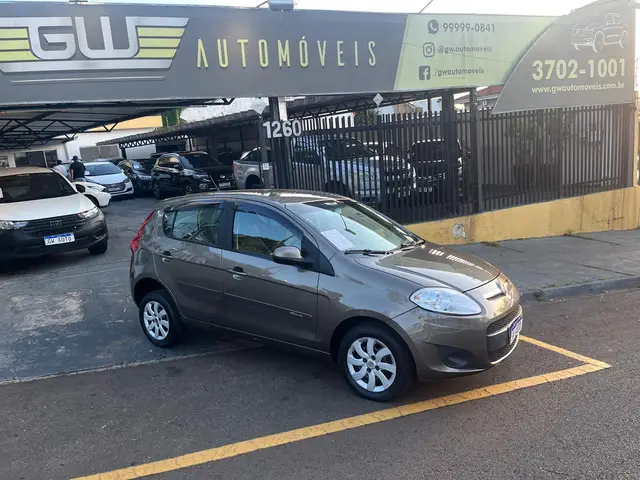 Carro Fiat Palio 2015 Attractive 1.0 Evo (Flex)