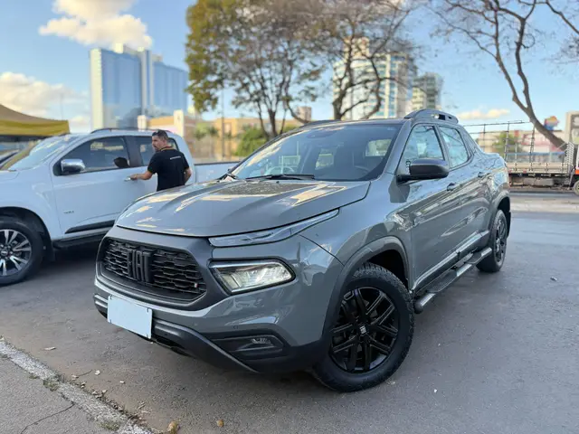Carro Fiat Toro 2023 Ultra 2.0 TDI 4x4 (Aut)