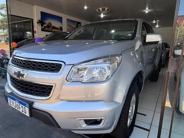 Carro Chevrolet S10 Cabine Dupla 2013 S10 LT 2.4 4x2 (Cab Dupla) (Flex)