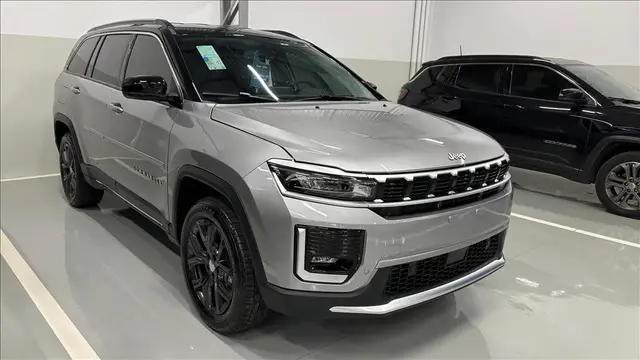 Carro Jeep Commander 2026 Longitude 1.3 T270