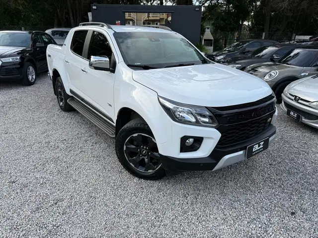 Carro Chevrolet S10 Cabine Dupla 2022 S10 2.8 CTDI High Country 4WD (Cabine Dupla) (Aut)