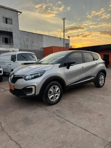 Carro Renault Captur 2021 BOSE 1.6 16v SCe CVT (Flex)