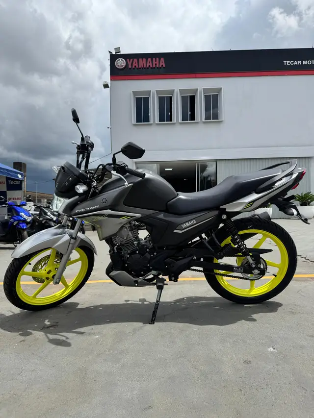 Moto Yamaha YBR 150 Factor 2025 DX