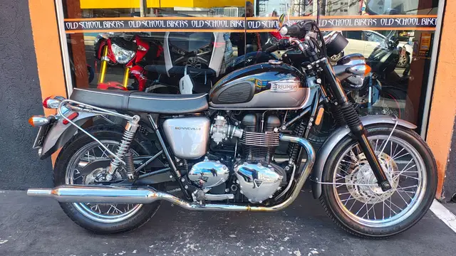Moto Triumph Bonneville T100 2013 T 100