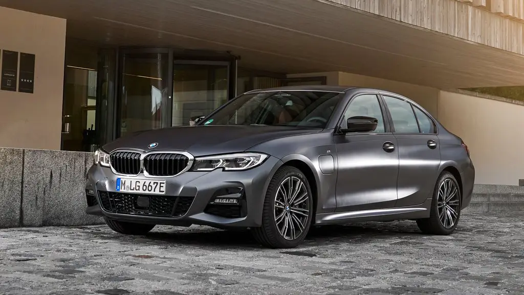 BMW 330e 2021: Preço, Ficha Técnica e Versões | Mobiauto