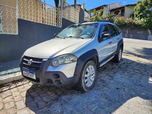 Carro Fiat Palio Weekend 2012 Adventure 1.8 16V (Flex)