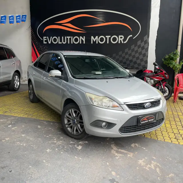 Carro Ford Focus Sedan 2013 GLX 2.0 16V (Flex)