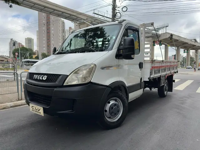 Carro Iveco Daily Chassi 2014 3.0 35S14 CS - 3450