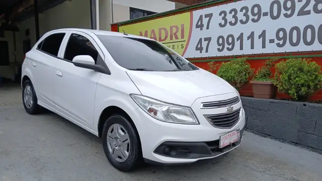 Carro Chevrolet Onix 2014 1.0 LT SPE/4