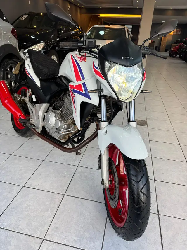 Moto Honda CB 300R 2014 (ABS)