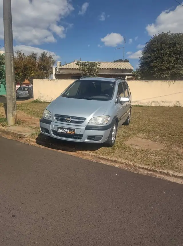 Carro Chevrolet Zafira 2010 Expression 2.0 (Flex) (Aut)