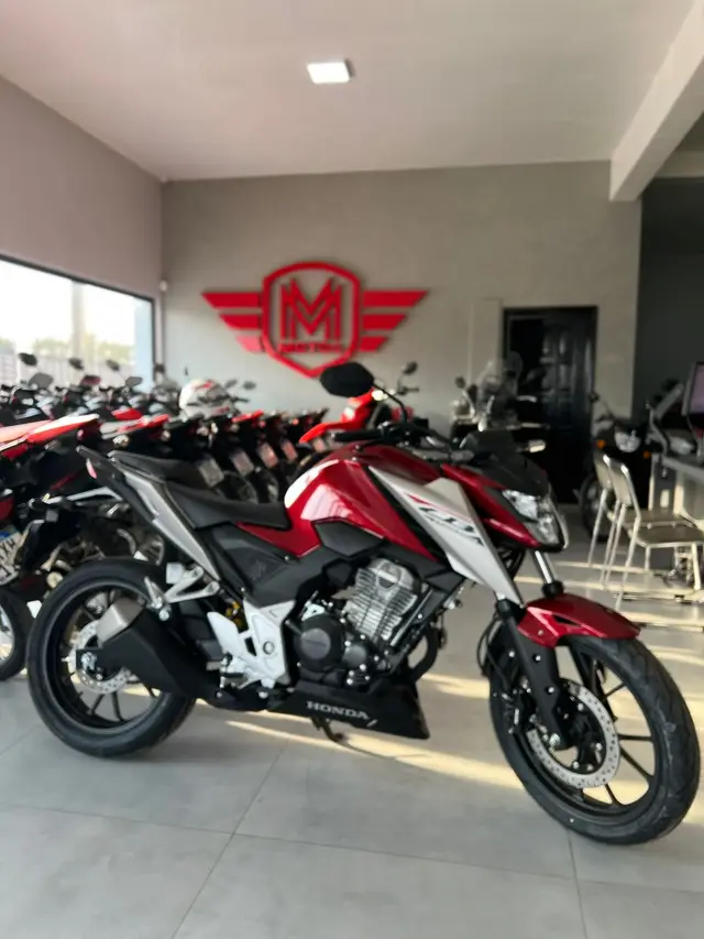 Moto Honda CB 300F Twister 2026 CBS