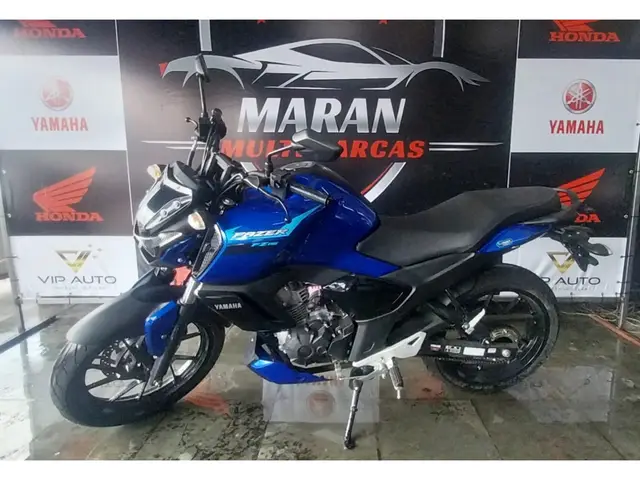 Moto Yamaha Fazer FZ15 2025 Connected
