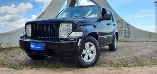 Carro Jeep Cherokee 2012 Sport 3.7 V6 4WD