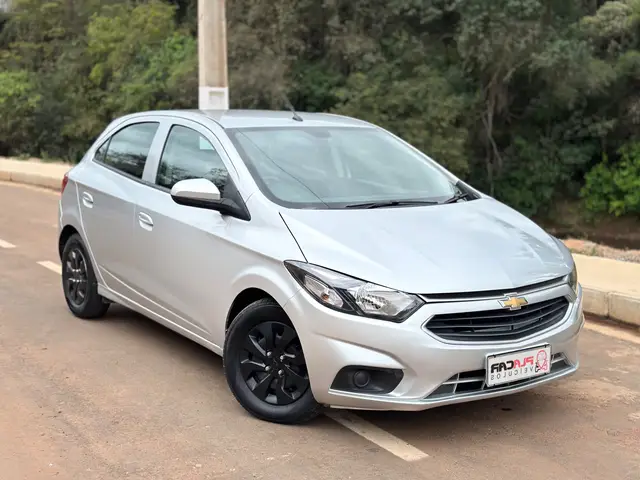 Carro Chevrolet Onix 2020 1.0 Joy SPE/4