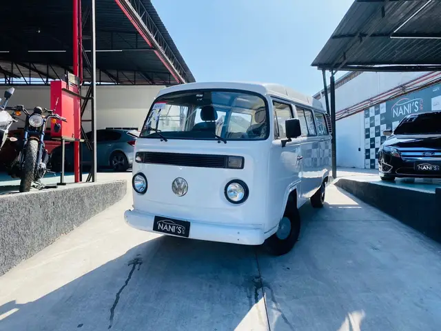 Carro Volkswagen Kombi 2004 Standard 1.6